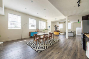 2 min walk 2 Beach SPACIOUS 3bd2ba Pets OK